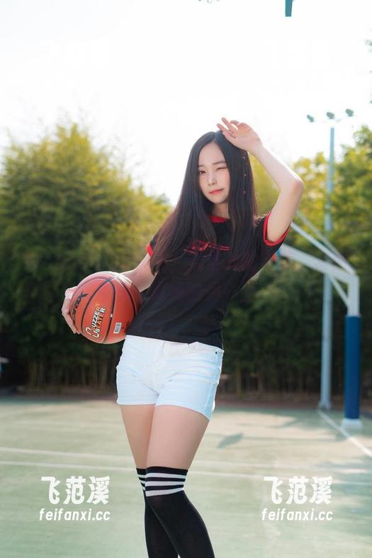 Bambi(밤비)奶牛，无圣光的审美，套图中找寻真我的另一面。