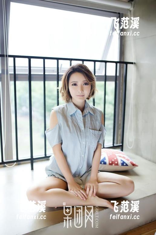 GIRLT果团网 - 妈呀！黄歆苑的网袜集合，作品里那小细节果然又温柔又张扬