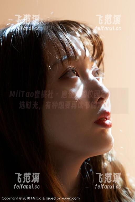 MiiTao蜜桃社 - 唐佳怡的校园写真，精选时光，有种想要再读书的冲动。