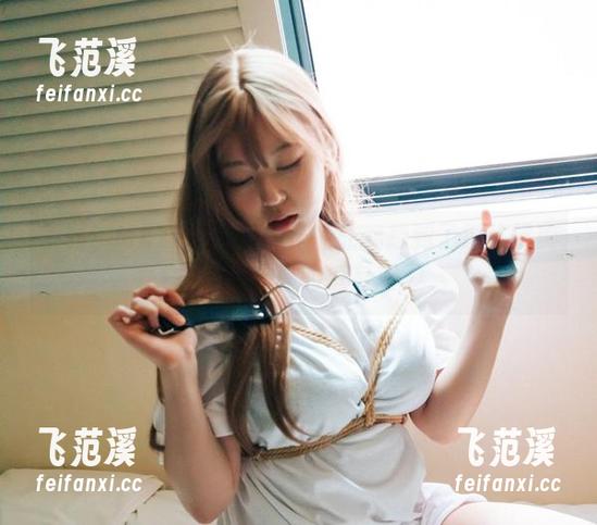 最新！Mozzi(모찌)的作品让我想到了那位飒爽的秘书，真的挺有趣。