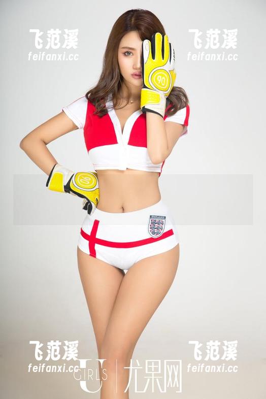 UGirls尤果网 - 哈，王语纯的校服照，原图简直颠覆我的校服时代！