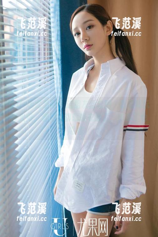 UGirls尤果网 - 这组灰丝套图，赵娜娜玩得火热，看得我都想换衣服了，说多了也尴尬。