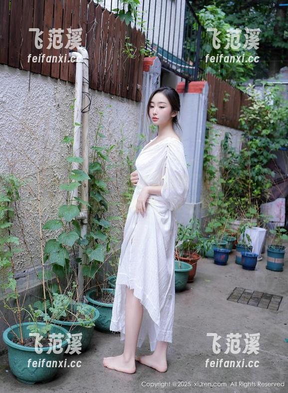 Xiuren秀人网 - 图片里找到了唐安琪，她的清纯就像那春日的风，轻轻飘然而过。