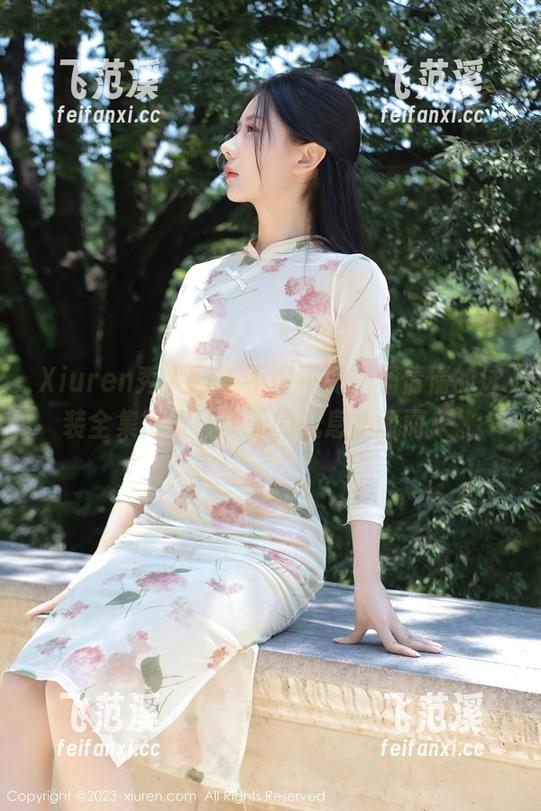 Xiuren秀人网 - 不得不说，杨倩倩的泳装全集简直让夏天的气息扑面而来。