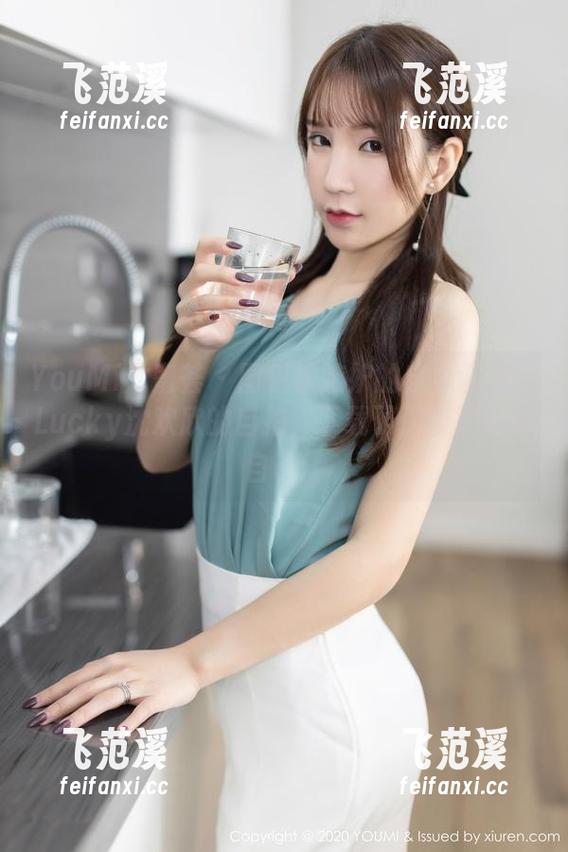 YouMi尤蜜荟-Lucky沈欢欣 YouMi尤蜜荟 - 图包被嫉妒的自卑画风:Lucky沈欢欣的自拍,下载了你得对得起自己!