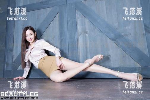 beautyleg - 亲爱的，Sarah的油亮姿态，让人恨不得插队抢这张壁纸。