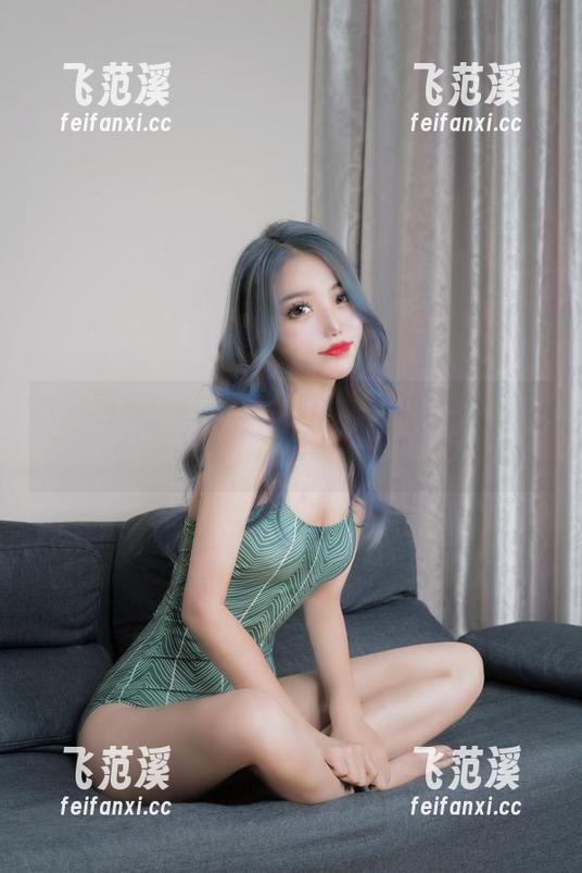 高清图集：eloise软软这组内衣，有时候觉得她藏了一点小心思呢……