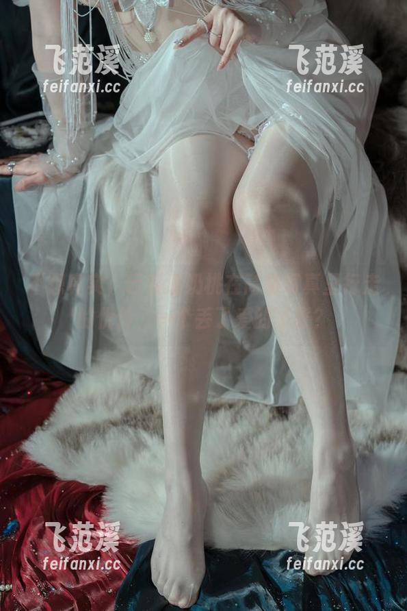 不想真实，云溪溪奶桃在高清写真里行走的优伶，一个丢了爱的丫鬟？