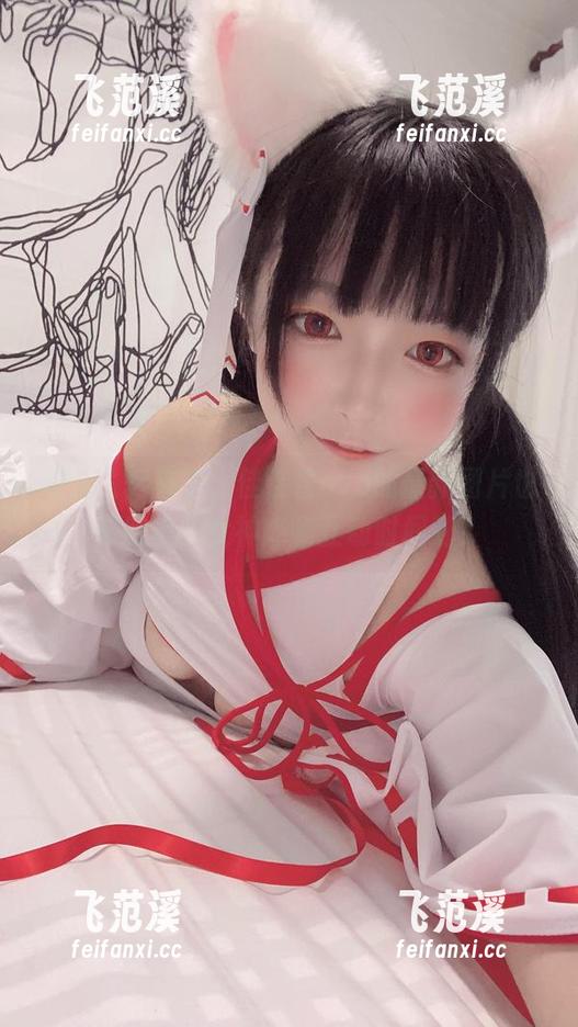 佳佳酱ovo 鸟儿飞起来了,佳佳酱ovo的最新图片也要跟上,女神降临互动时间到!