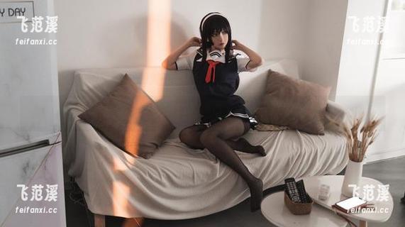 当凉凉子遇上青梅竹马C女，网盘里的不可思议合集！
