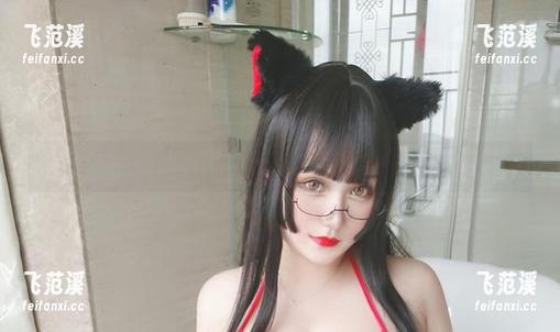 在睡衣里cos的夏鸽鸽不想起床，是不是贼好资源呀？