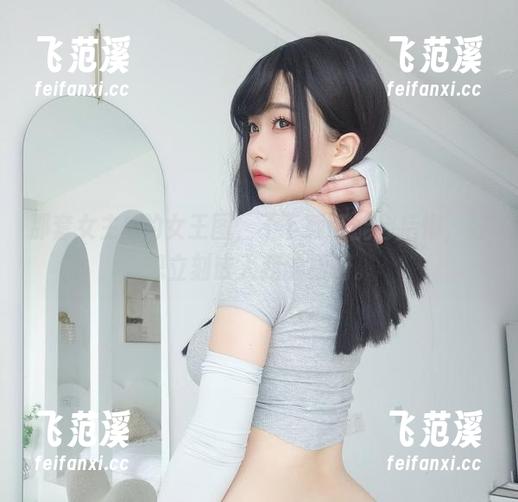 那套女主K的女王图，不下载可能会后悔，好想立刻嵌入我的相册。