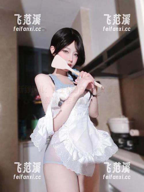 更新到这儿：女主K的白丝兔女郎系列居然让我妄想输出！