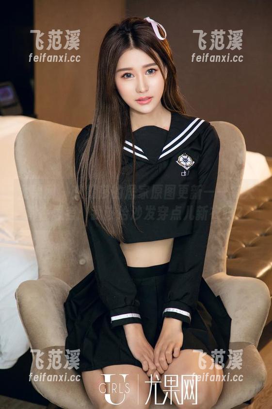 尤果网-艾霓莎 尤果网 - 艾霓莎的居家原图更新——每天都在思考:我该给沙发穿点儿新衣吗?
