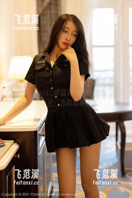 尤蜜荟 - Cris_卓娅祺的婚纱精选：这哪里是公主，这明明是战士！