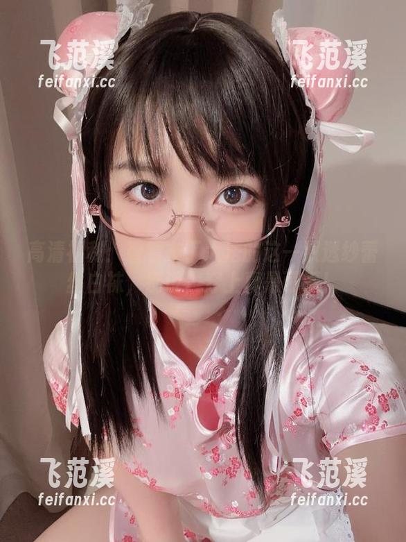 高清福利：看看布丁大法的这一双透纱蕾丝白袜，别说，穿上真是可爱！