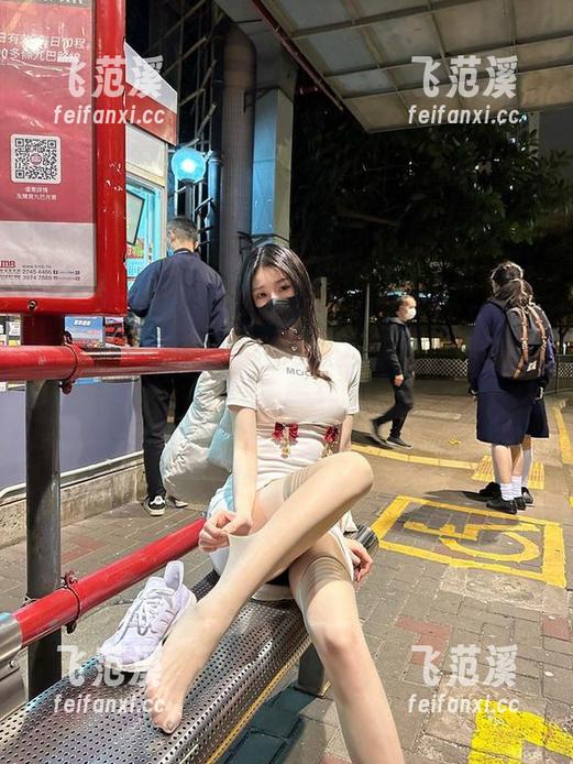 微密圈 - 这也太随意了吧，是小逗逗告诉我，短裤和免费资源的完美结合！