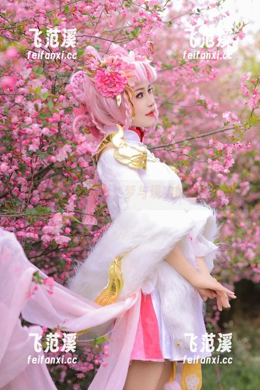 全套桃暖酱写真，梦与现实的模糊交界