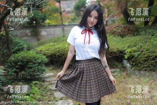 模范学院-韩好甜 模范学院 - 原图是你我心中的那道光,韩好甜和她的最新长腿作品。