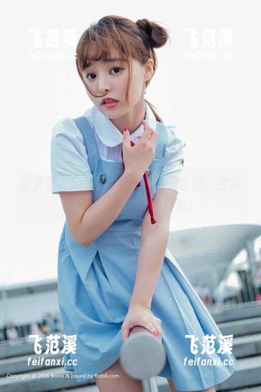 波萝社 - Suki朱忆音的白色套图，白得让人想起夏日的冰淇淋！
