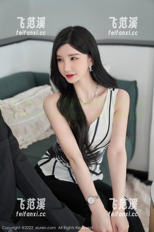 秀人网 - Carol周妍希的黑丝新照片，看得我直接没了思考能力，眼前只剩她的腿！
