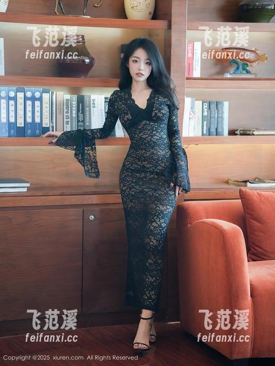 秀人网 - 王曼柔的高跟鞋，原图与资源引领风骚，这场只属于她的时尚闯入剧，一场无声的较量！