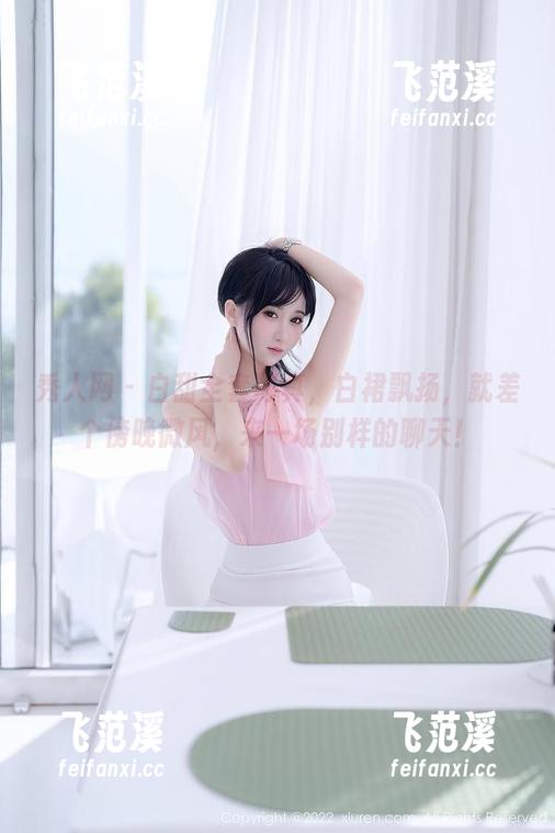 秀人网-白甜 秀人网 - 白甜全套写真,白裙飘扬,就差个傍晚微风,来一场别样的聊天!