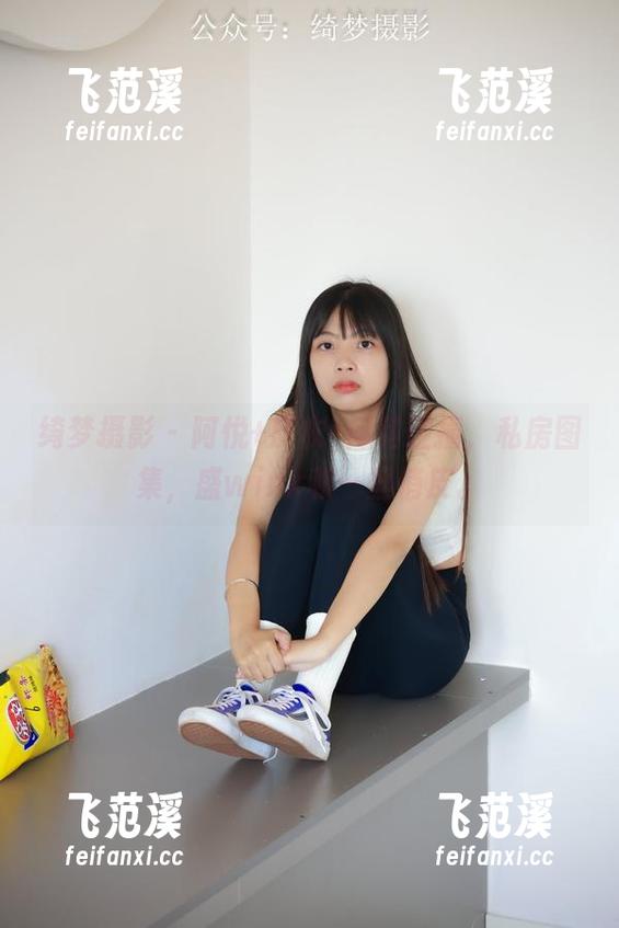 绮梦摄影-阿悦 绮梦摄影 - 阿悦+皮衣=何其碰撞,私房图集,盛wink和一丝俏皮。