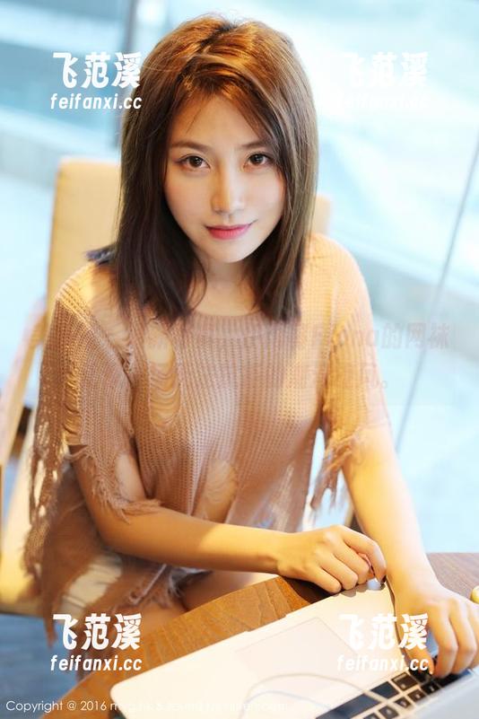 美媛馆 - 最新写真，伊雨蔓Fiona的网袜就像一场无法抗拒的潮流旋风。
