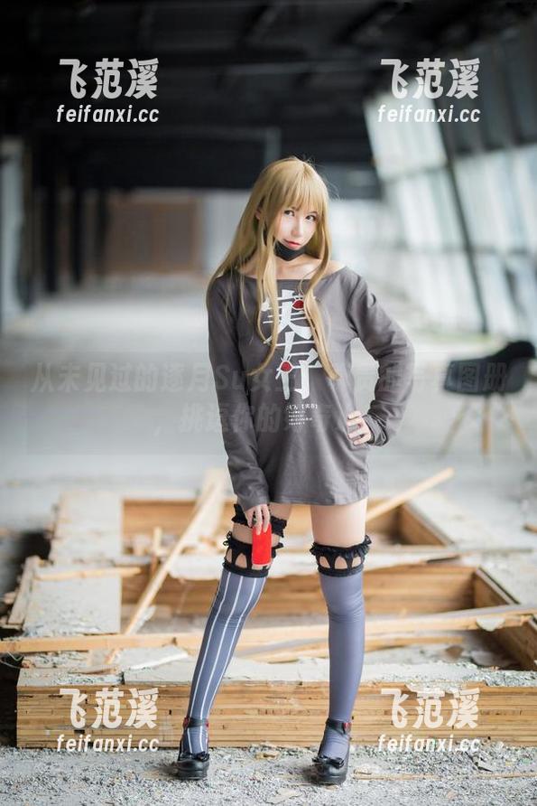 逐月Su 从未见过的逐月Su女王:尊贵的写真图册,挑逗你的好奇心!