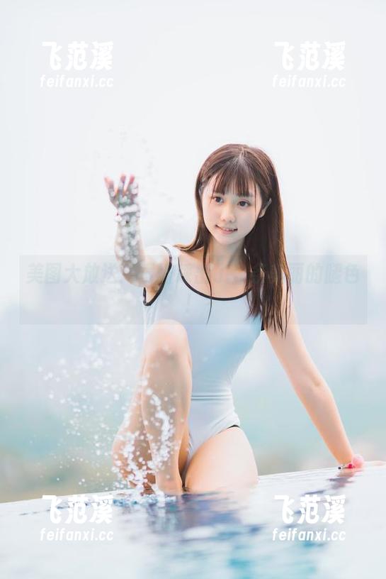 美图大放送：镜酱踩出了一条美丽的腿色！